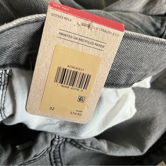 NEW LEVIS sz 32 LOW PRO Faded Gray Denim Jeans Mid Rise Straight Leg - Picture 11 of 12